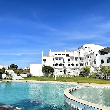 Apartment New Flat Surround By Beaches. *