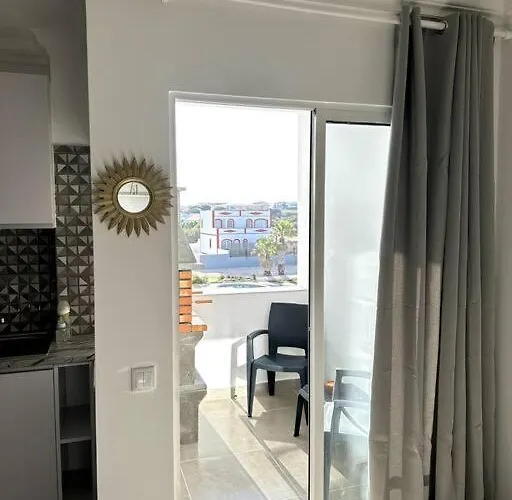 Appartement New Flat Surround By Beaches.